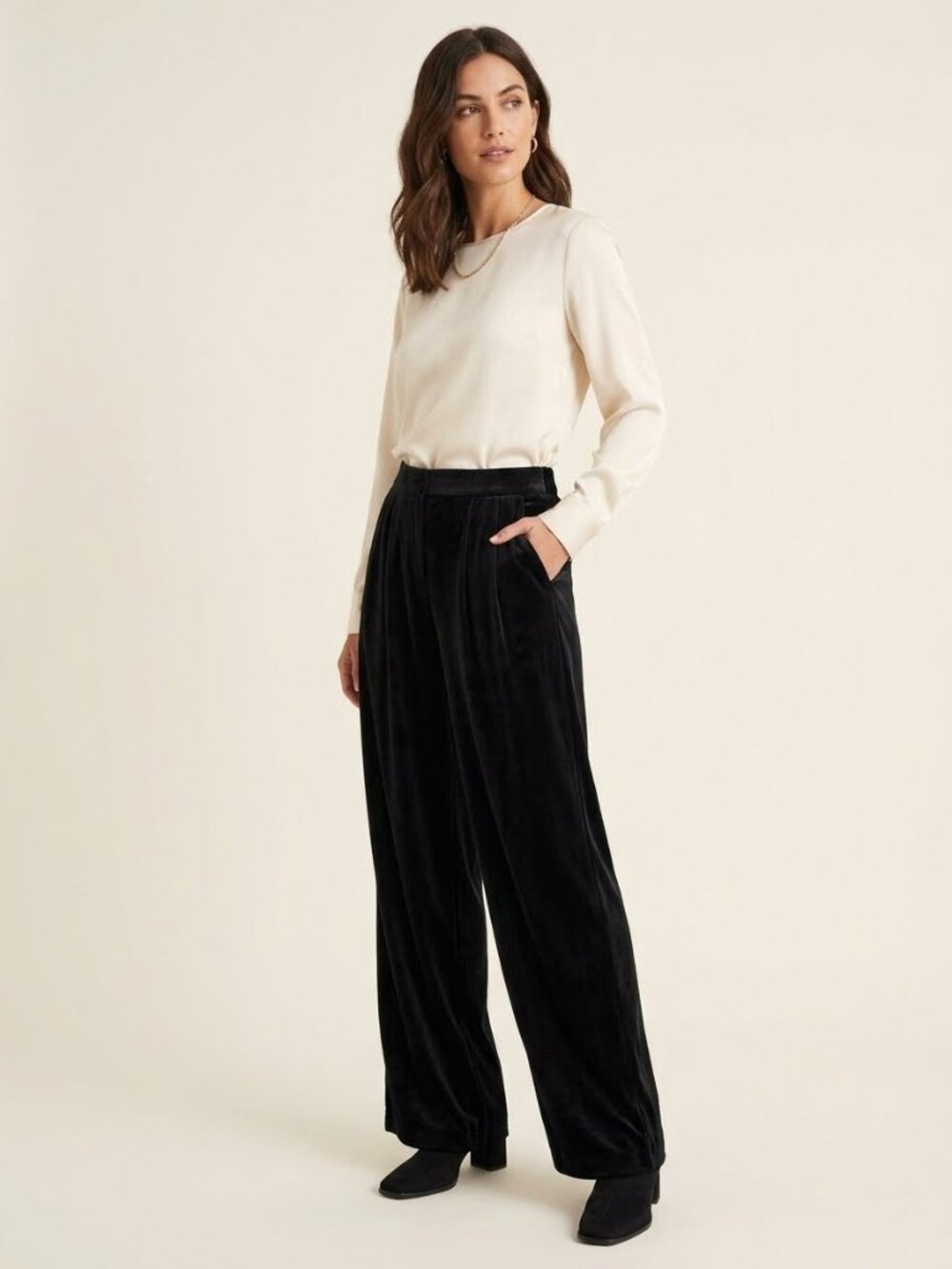 NWT black velvet 12th Tribe Barbados pull on pants, size M